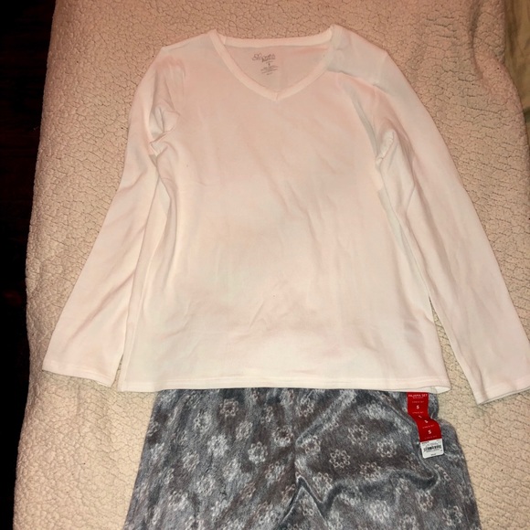 Soft and cozy pajama set - Picture 3 of 8